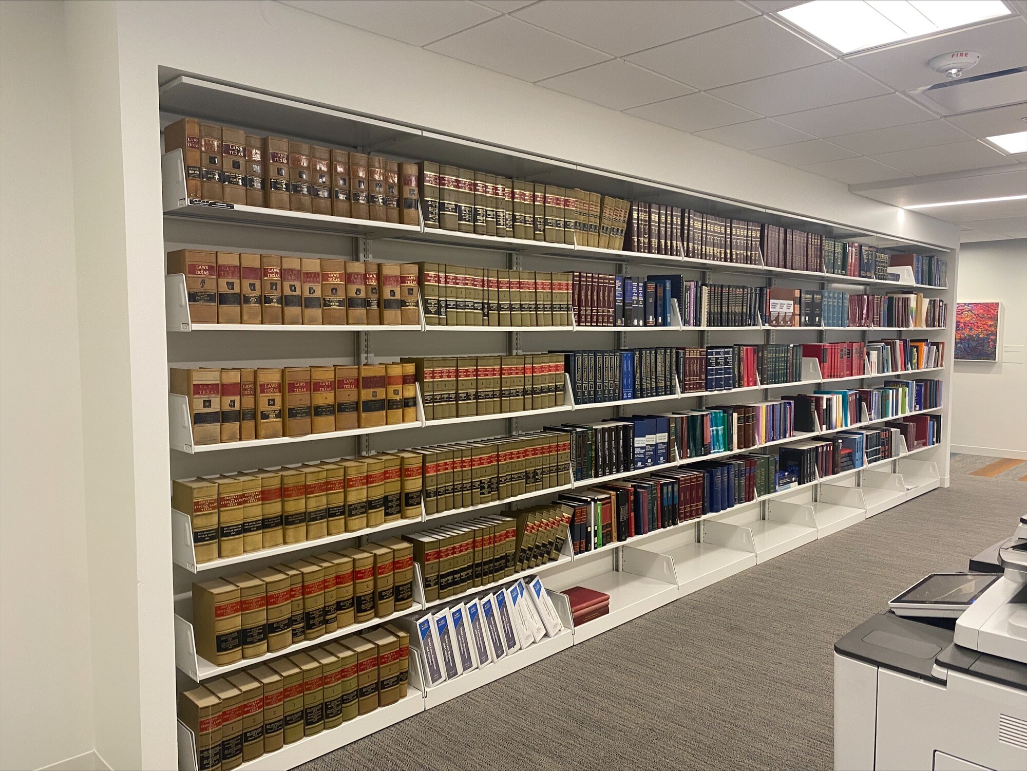 gbeirne-Thompson Coe-law firm shelving-116751-2